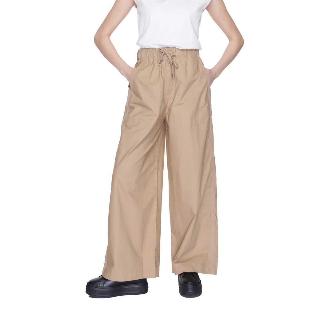 Blauer. Pantaloni Donna