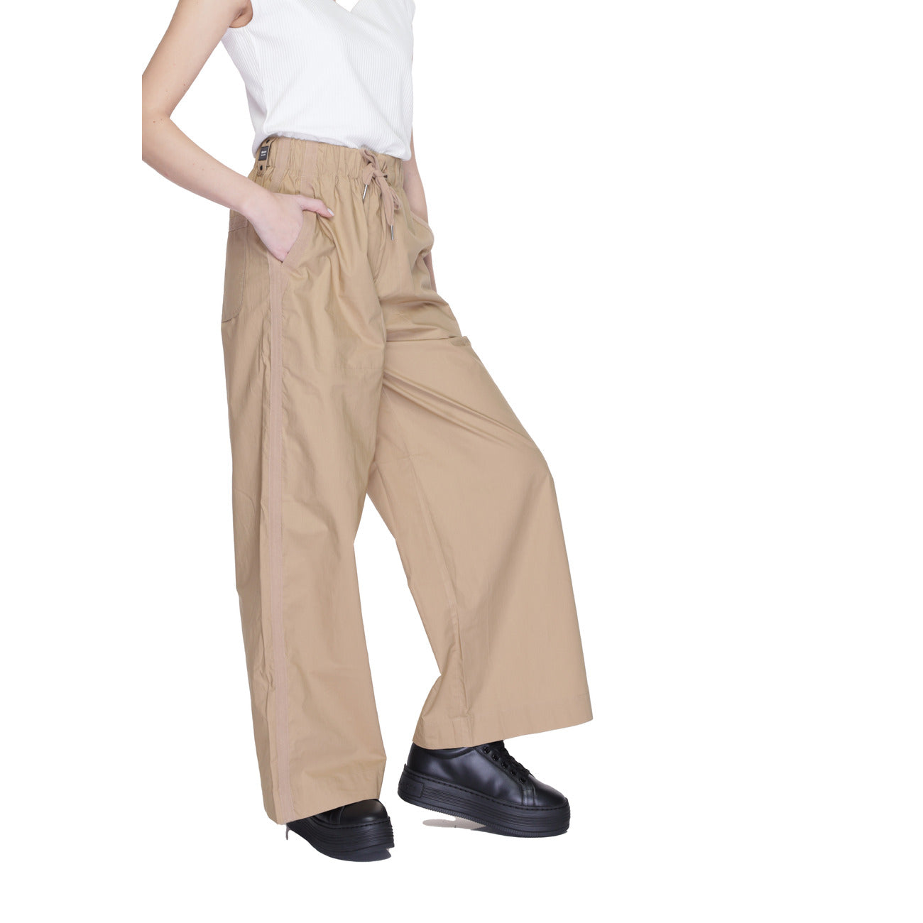 Blauer. Pantaloni Donna