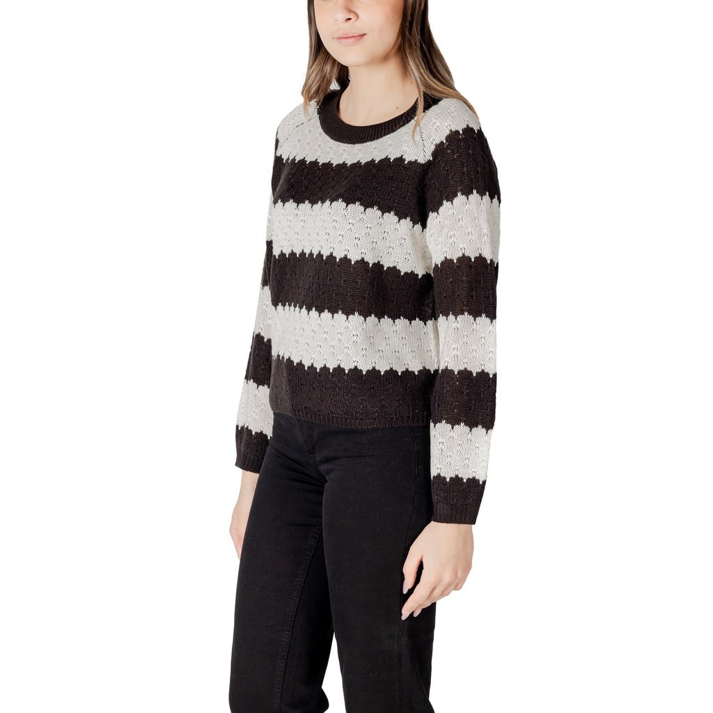 Jacqueline De Yong Maglia Donna